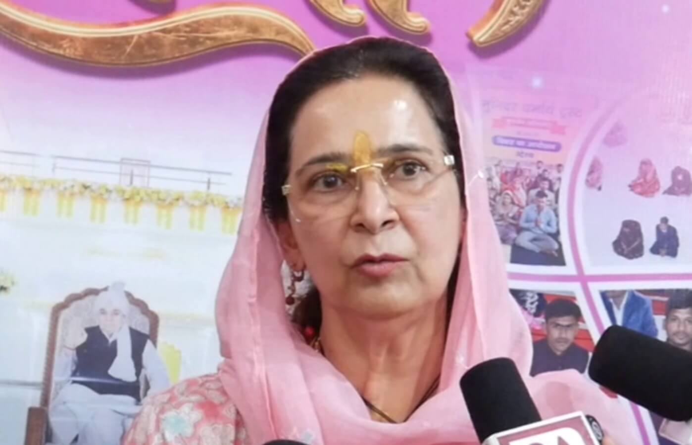 “ਰਾਜਨੀਤੀ ਛੱਡਣ ਦੀ ਸੋਚ ਰਹੀ ਹਾਂ, ਸੰਤਾਂ ਦੀ ਸੇਵਾ ਹੀ ਬਹੁਤ ਹੈ”- ਨਵਜੋਤ ਕੌਰ ਸਿੱਧੂ ਨੇ ਸਿਆਸਤ ਛੱਡਣ ਦਾ ਦਿੱਤਾ ਸੰਕੇਤ !