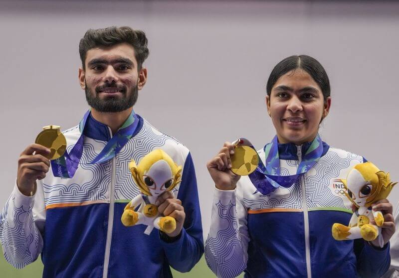 Asian Games 2026, Kamaljeet and Suruchi Singh Win Gold Medal: ਨਾਗੋਆ ਵਿੱਚ ਚੱਲ ਰਹੀਆਂ 2026 ਏਸ਼ੀਆਈ ਖੇਡਾਂ ਦੇ ਸ਼ੁੱਕਰਵਾਰ ਦੇ ਮੁਕਾਬਲਿਆਂ ਵਿੱਚ ਭਾਰਤੀ ਖਿਡਾਰੀਆਂ ਨੇ ਸ਼ਾਨਦਾਰ ਖੇਡ ਦਾ ਪ੍ਰਦਰਸ਼ਨ ਕਰਦੇ ਹੋਏ ਤਗਮਾ ਸੂਚੀ ਵਿੱਚ ਵਾਧਾ ਕੀਤਾ।